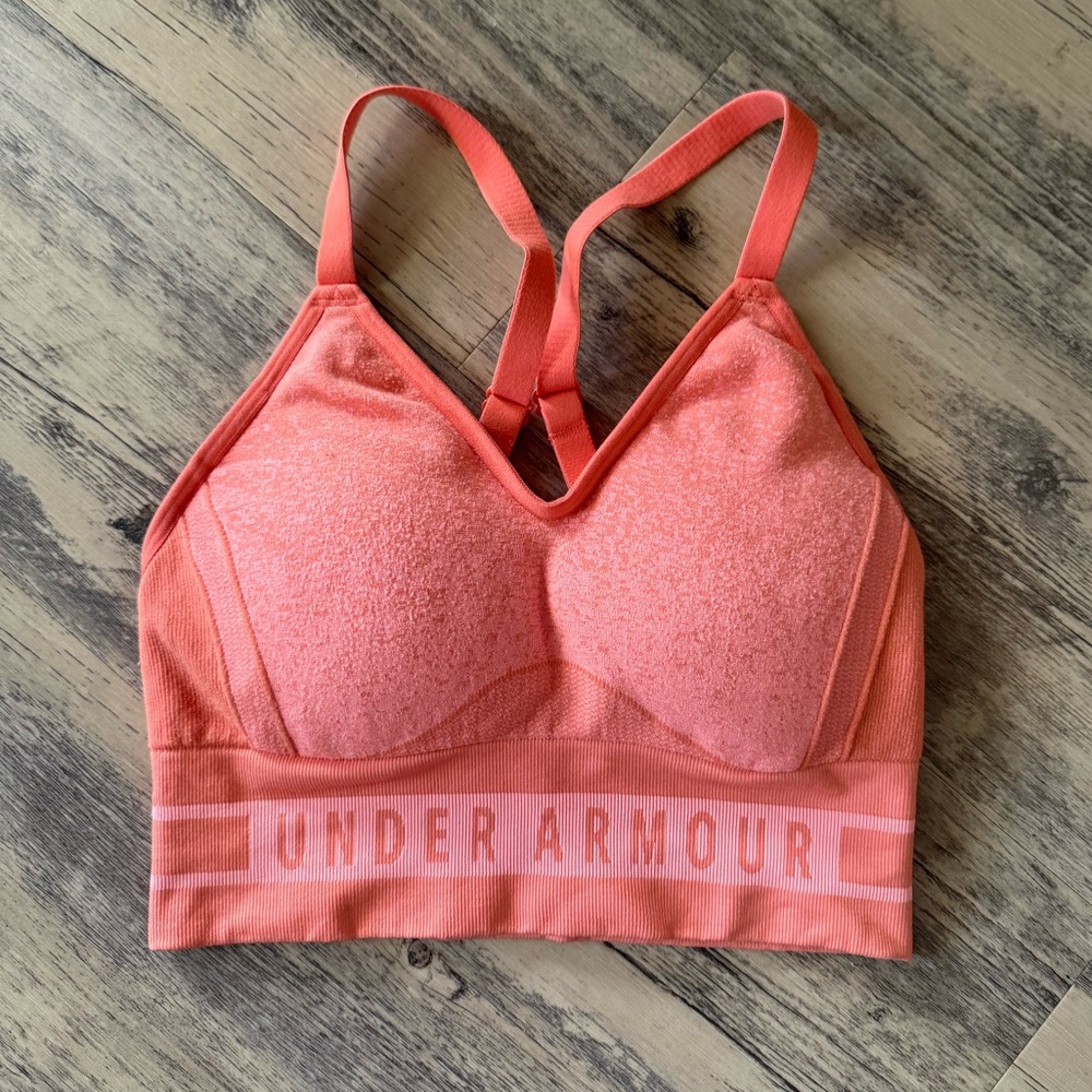 Like new! Women’s Under Armour Sports Bra- Small